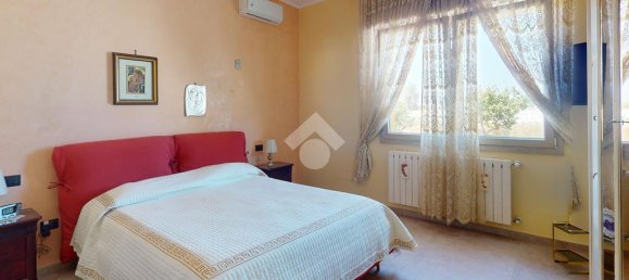 4 bedrooms Villa in Brindisi, Italy No. 263992 14