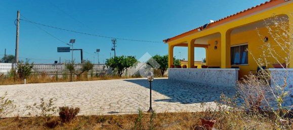 4 bedrooms Villa in Brindisi, Italy No. 263992 7