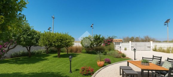 4 bedrooms Villa in Brindisi, Italy No. 263992 2