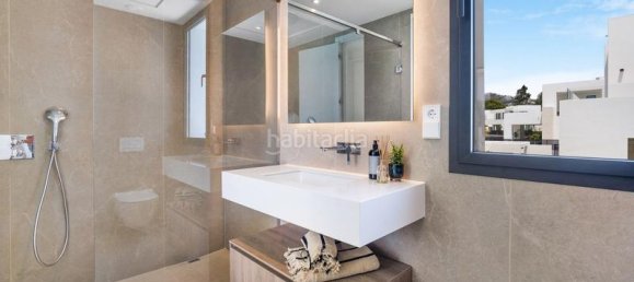 6 bedrooms House in Marbella, Spain No. 105769 20