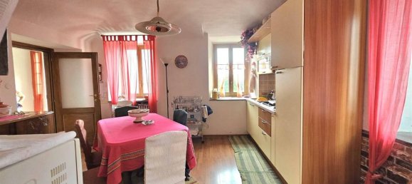 7 rooms House in Valdilana, Italy No. 28744 6
