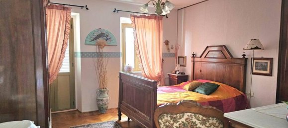 7 rooms House in Valdilana, Italy No. 28744 13