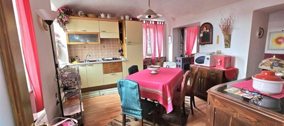 7 rooms House in Valdilana, Italy No. 28744 2