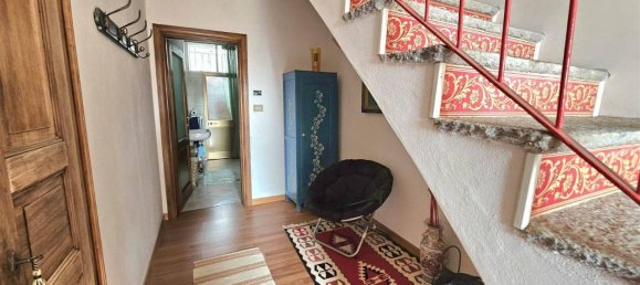 7 rooms House in Valdilana, Italy No. 28744 8