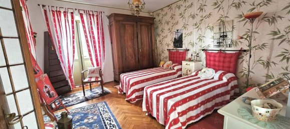 7 rooms House in Valdilana, Italy No. 28744 11