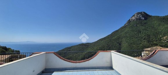Apartamento de 3 habitaciónes en Vietri sul Mare, Italy No. 238125 9