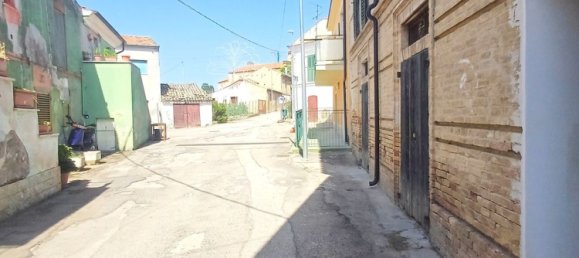 4-Zimmer Villa in Città Sant'Angelo, Italy, Nr. 124953 10