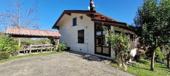 5 rooms Villa in Montese, Italy No. 234978 3