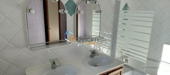 6 Schlafzimmer Stadthaus in Courtenay, France, Nr. 73559 9