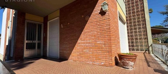 11 rooms Villa in Pietrasanta, Italy No. 169219 2