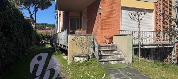 11 rooms Villa in Pietrasanta, Italy No. 169219 3