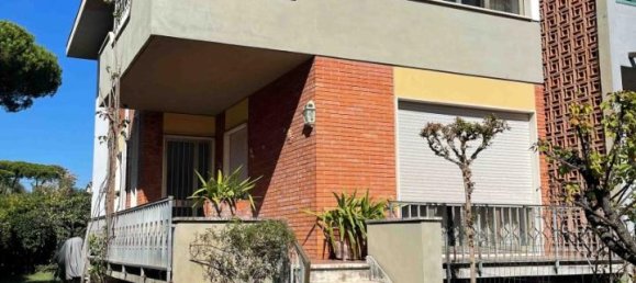 11 rooms Villa in Pietrasanta, Italy No. 169219 8