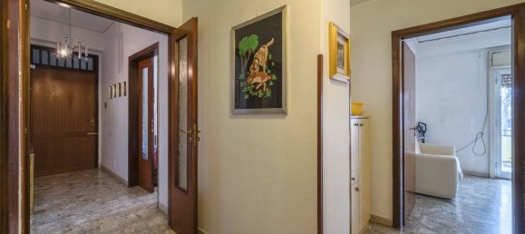 6 bedrooms Apartment in Messina, Italy No. 49908 13
