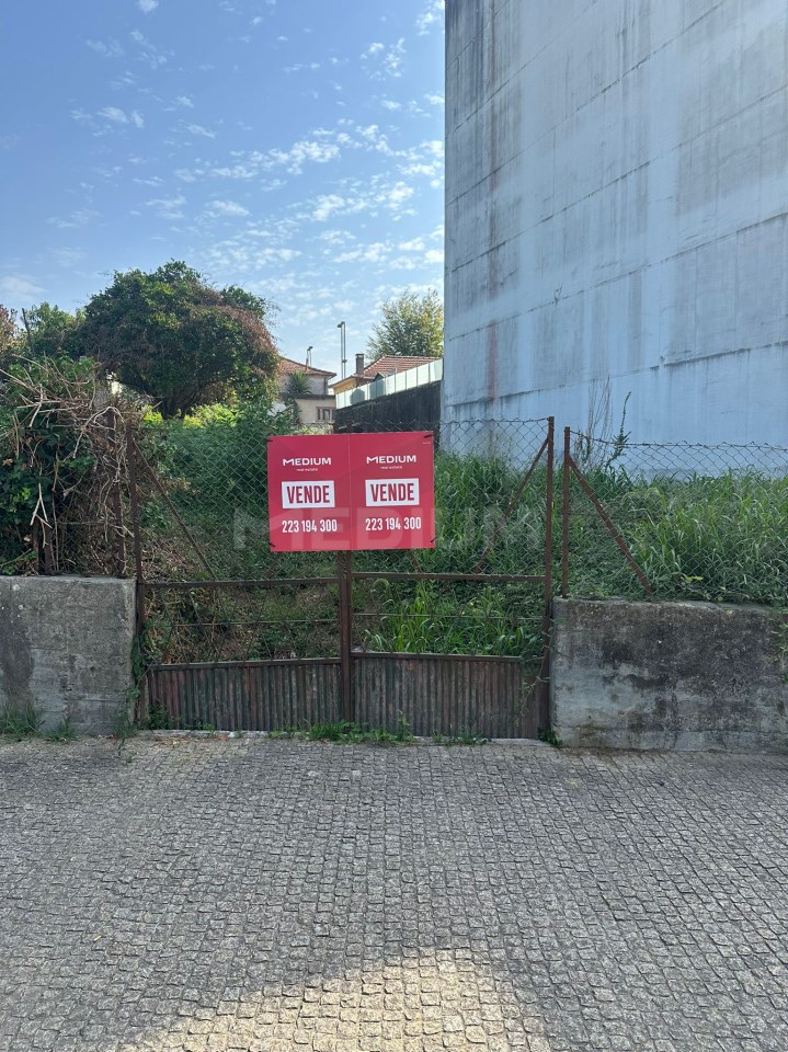  Land in Maia, Portugal No. 257340