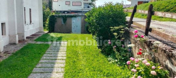 2 bedrooms Apartment in Erbezzo, Italy No. 297760 12