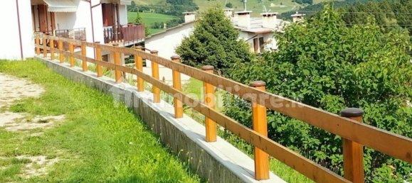 2 bedrooms Apartment in Erbezzo, Italy No. 297760 9