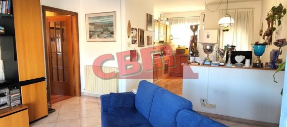 4-salle Appartement à Livorno, Italy No. 290697 6