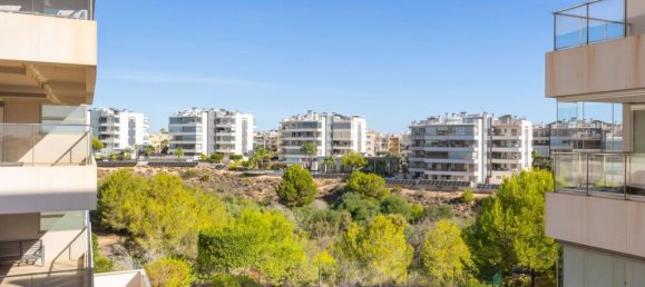 Apartamento de 4 dormitorios en Alicante, Spain No. 185748 15