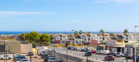 Apartamento de 4 dormitorios en Alicante, Spain No. 185748 2