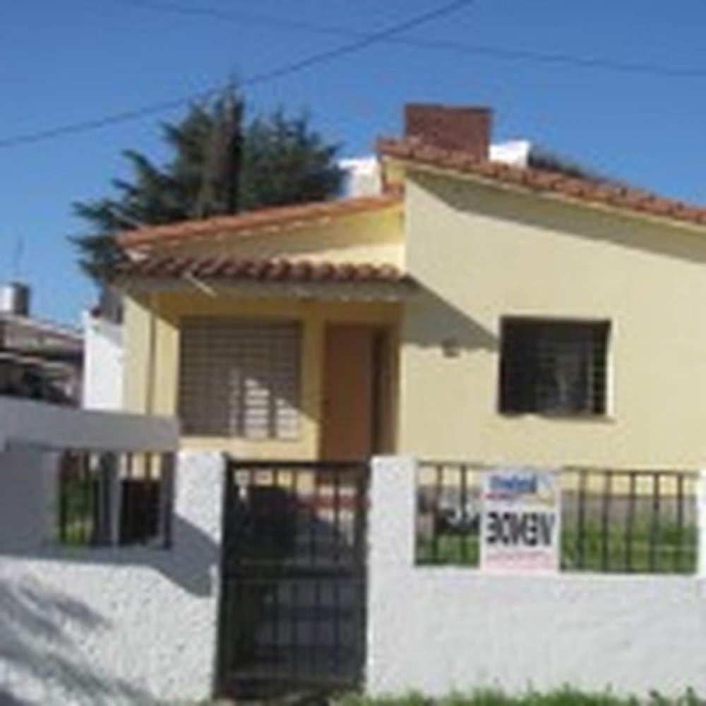 3 bedrooms House in Cordoba, Argentina No. 56535