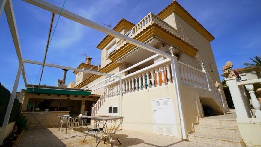 Casa de 3 dormitorios en La Nucia, Spain No. 284676