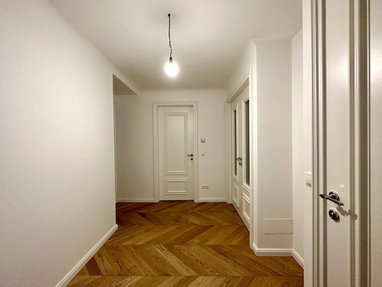 3-salle Appartement à Dobling, Austria No. 183850