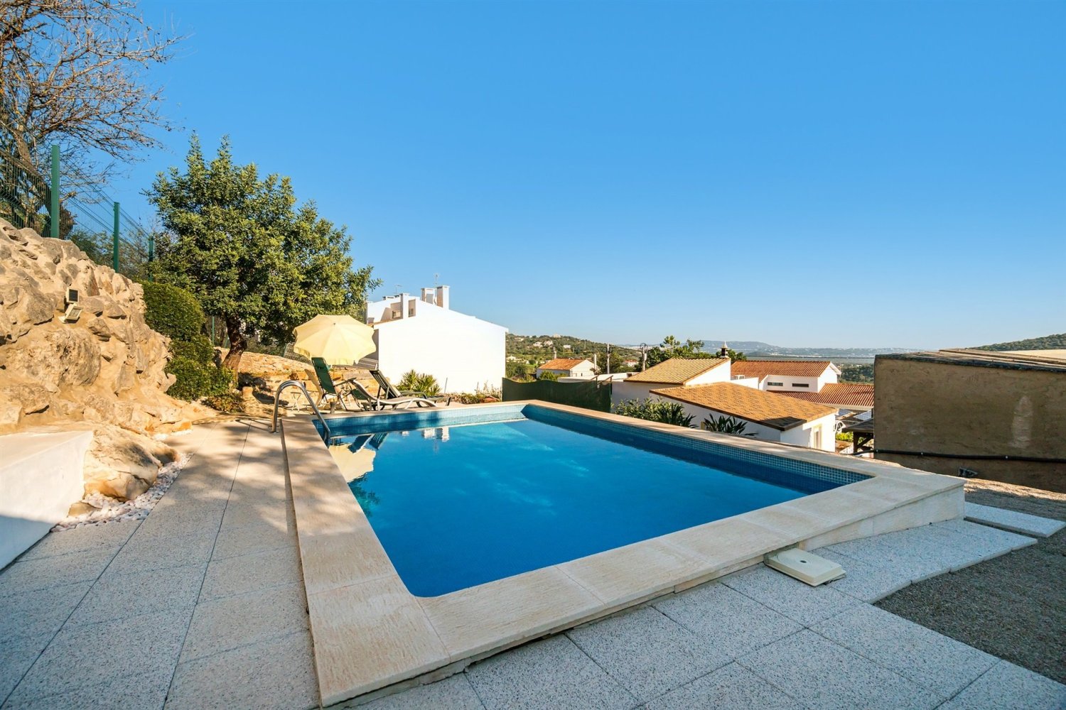 2 bedrooms Villa in Loule, Portugal No. 122499