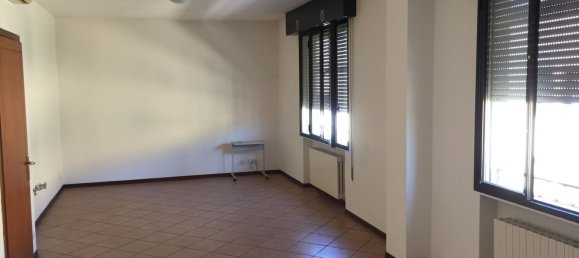3 rooms Apartment in Padua, Italy No. 261490 4