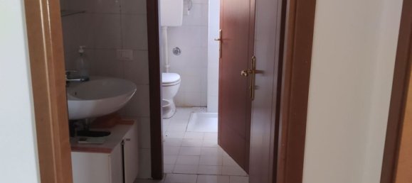 3 rooms Apartment in Padua, Italy No. 261490 6