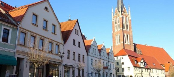 11 rooms Building in Wittenberg, Germany No. 266018 2