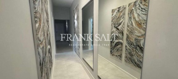 3 bedrooms Apartment in Marsalforn, Malta No. 6129 9