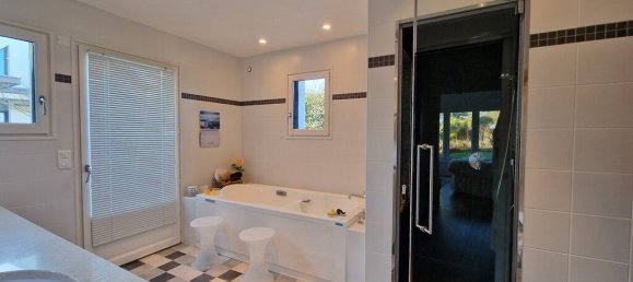 7 Schlafzimmer Haus in Ploneour-Lanvern, France, Nr. 273947 16