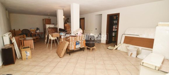 5 rooms House in Volpiano, Italy No. 72271 12