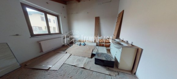 5 rooms House in Volpiano, Italy No. 72271 15