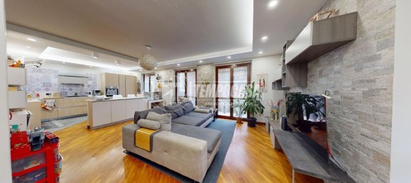 5 rooms House in Volpiano, Italy No. 72271 7