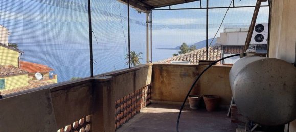 5 rooms Duplex in Santo Stefano di Camastra, Italy No. 160643 4