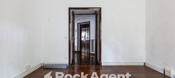 6 bedrooms Villa in Rome, Italy No. 334925 15