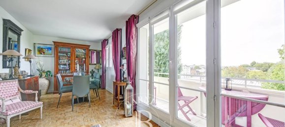 3 bedrooms Apartment in Versailles, France No. 181668 8