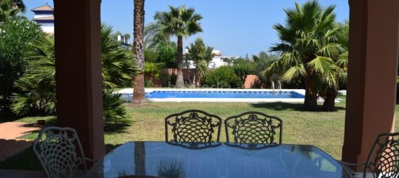 4 Schlafzimmer Villa in Estepona, Spain, Nr. 116109 3