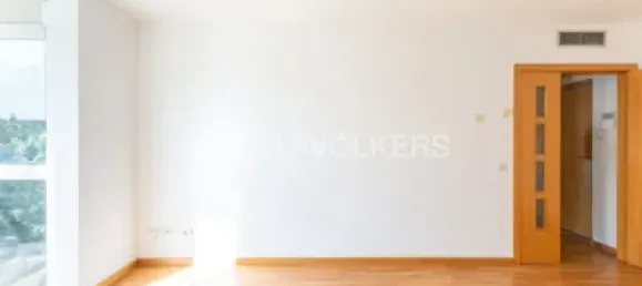 Квартира с 1 спальней в Мадрид, Испания № 178782 3