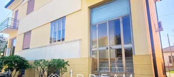 4-salle Villa à Castagnaro, Italy No. 142935 7