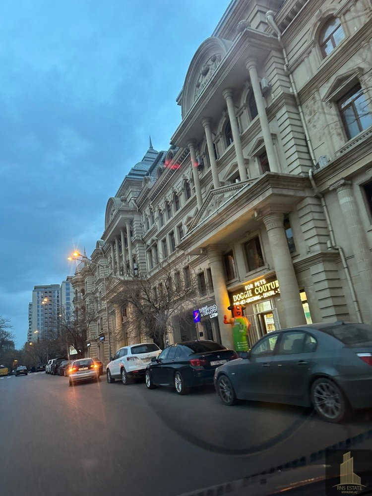 4 bedrooms Apartment in Nasimi, Azerbaijan No. 2383