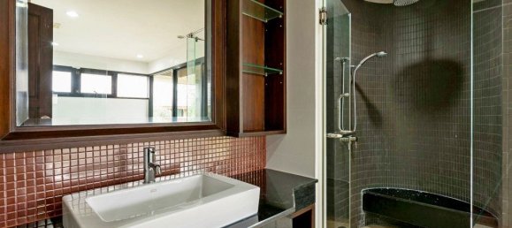 4 chambres house à vendre à Pattaya, Chonburi, Eastern Thailand, Thailand № 160 25