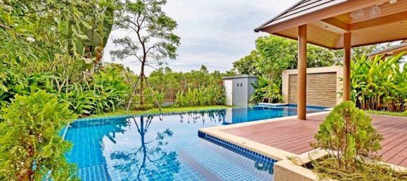 4 chambres house à vendre à Pattaya, Chonburi, Eastern Thailand, Thailand № 160 3
