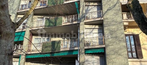 2 bedrooms Apartment in Novara, Italy No. 250906 3