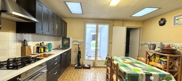 Дом с 5 комнатами в Вервик-Сюд, Франция № 48690 4