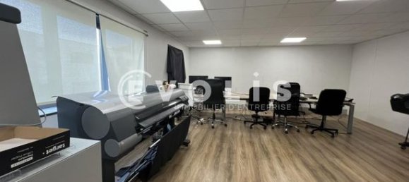 Gewerbliche Immobilie in Neuilly-Plaisance, France 930m², Nr. 314037 8