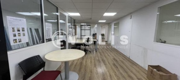 Gewerbliche Immobilie in Neuilly-Plaisance, France 930m², Nr. 314037 9