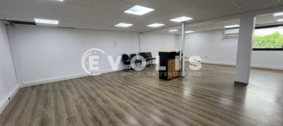 Gewerbliche Immobilie in Neuilly-Plaisance, France 930m², Nr. 314037 6