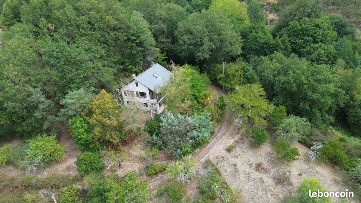 3 bedrooms House in Aveyron, France No. 339420